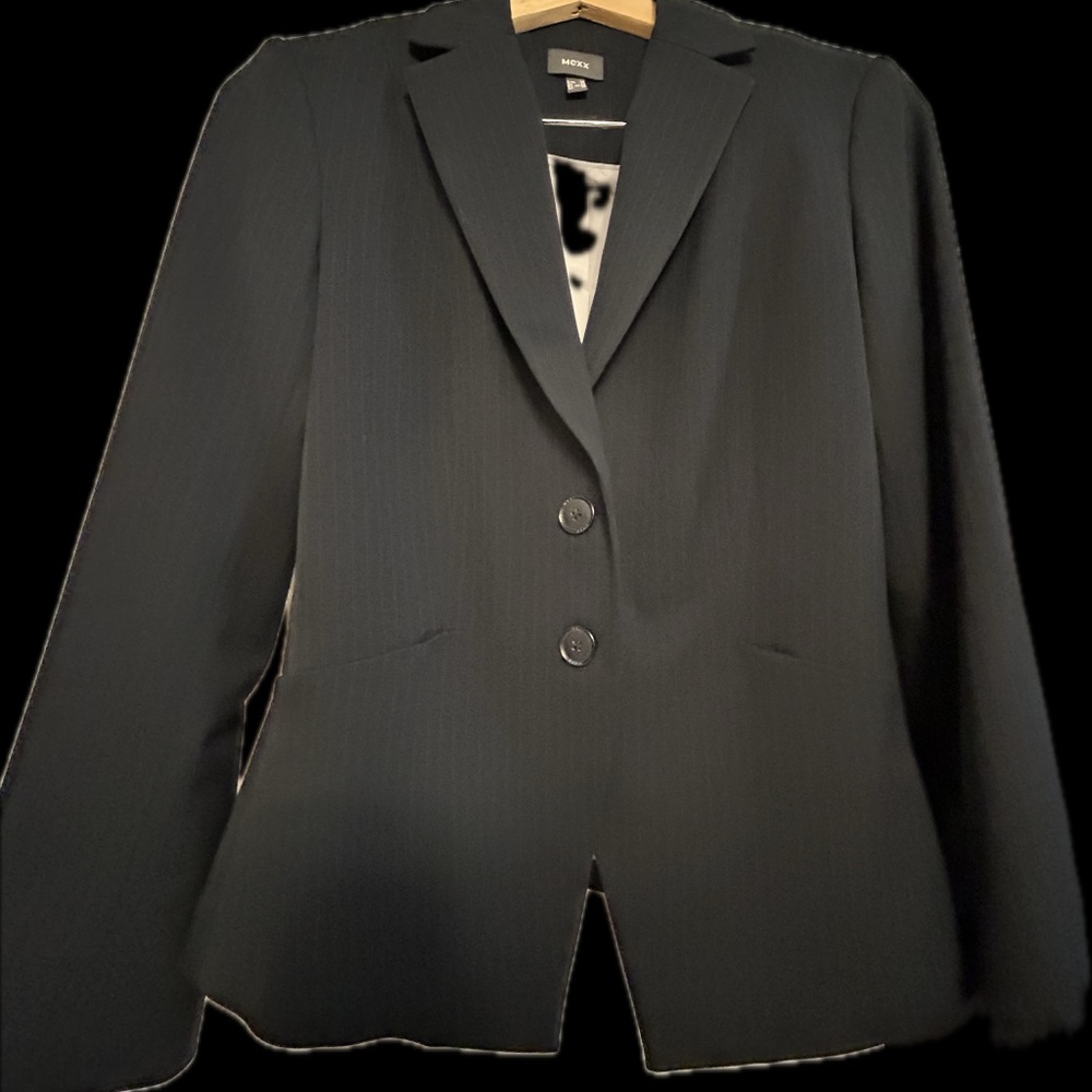 Blue Pinstripe Fitted Blazer – US Size 8 / UK Size 12